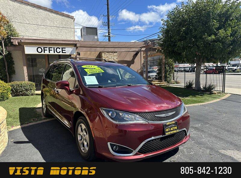 Thumbnail image of 2017 Chrysler Pacifica at Vista motors