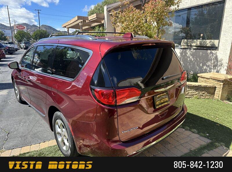 Thumbnail image of 2017 Chrysler Pacifica at Vista motors