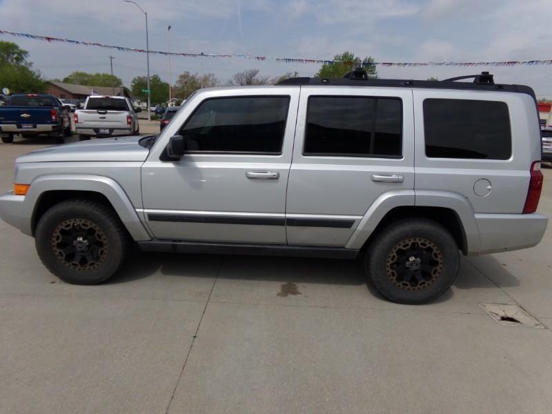 Thumbnail image of 2007 Jeep Commander at Auto One of Kearney