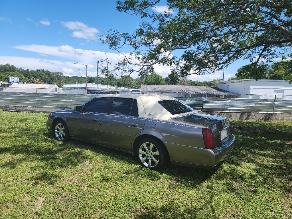 Thumbnail image of 2000 Cadillac DeVille at Droid Autos Company