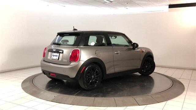 Thumbnail image of 2018 MINI Hardtop 2 Door at Keeler Motor Company Mini