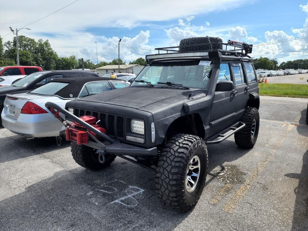 Thumbnail image of 1999 Jeep Cherokee at Droid Autos Company