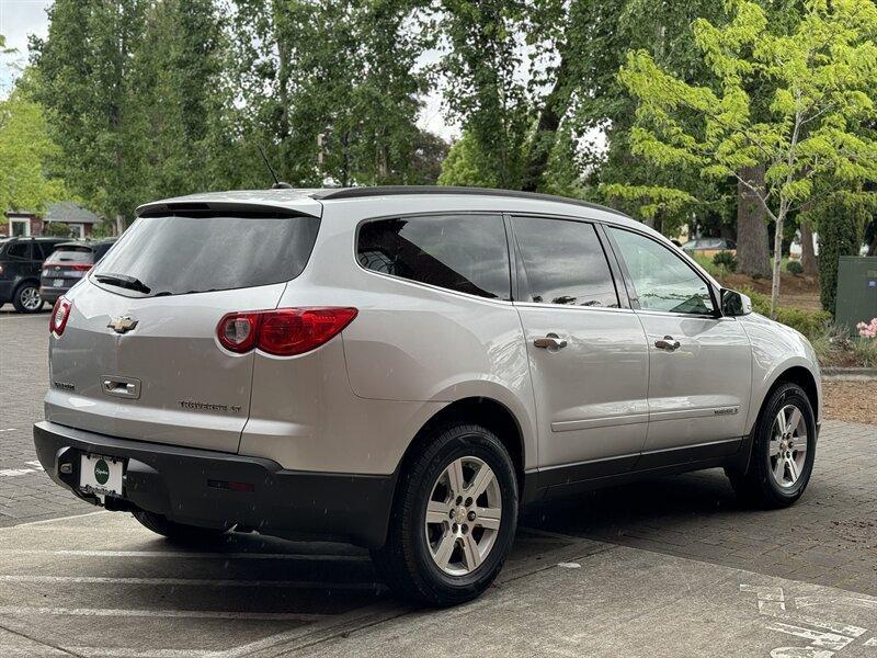 Thumbnail image of 2009 Chevrolet Traverse at Signature Motor Company