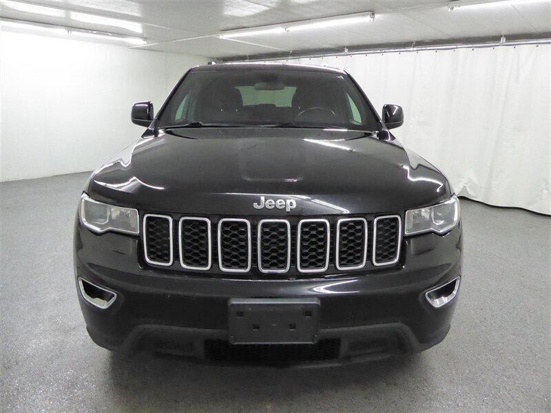 Thumbnail image of 2020 Jeep Grand Cherokee at ULTIMATE MOTOR CARS