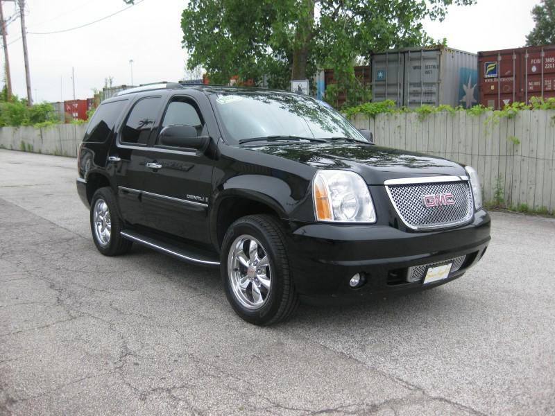 Thumbnail image of 2007 GMC Yukon at SUNLIGHT AUTO LLC