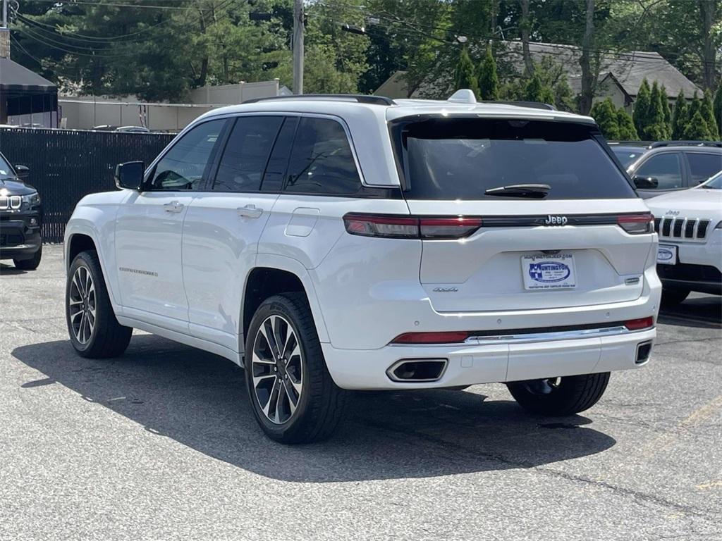 Thumbnail image of 2022 Jeep Grand Cherokee at Huntington Jeep Chrysler