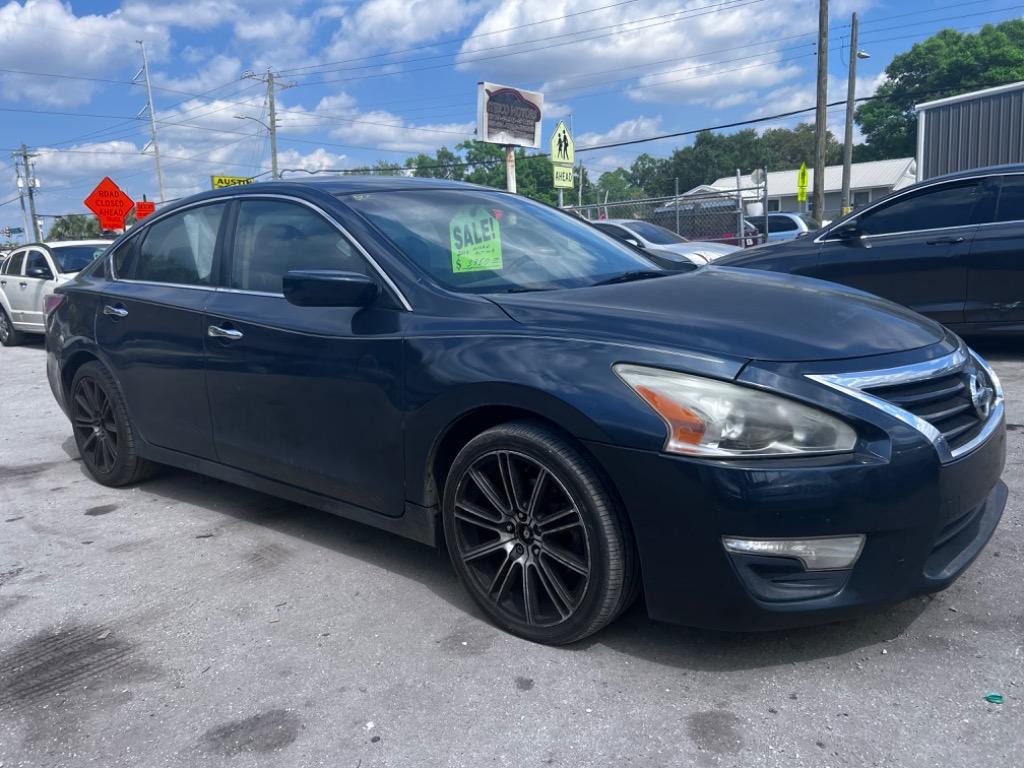 Thumbnail image of 2014 Nissan Altima at Steeco Motors LLC