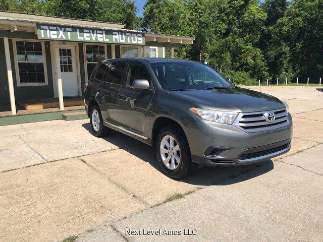 Thumbnail image of 2012 Toyota Highlander at Next Level Autos LLC