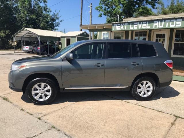 Thumbnail image of 2012 Toyota Highlander at Next Level Autos LLC