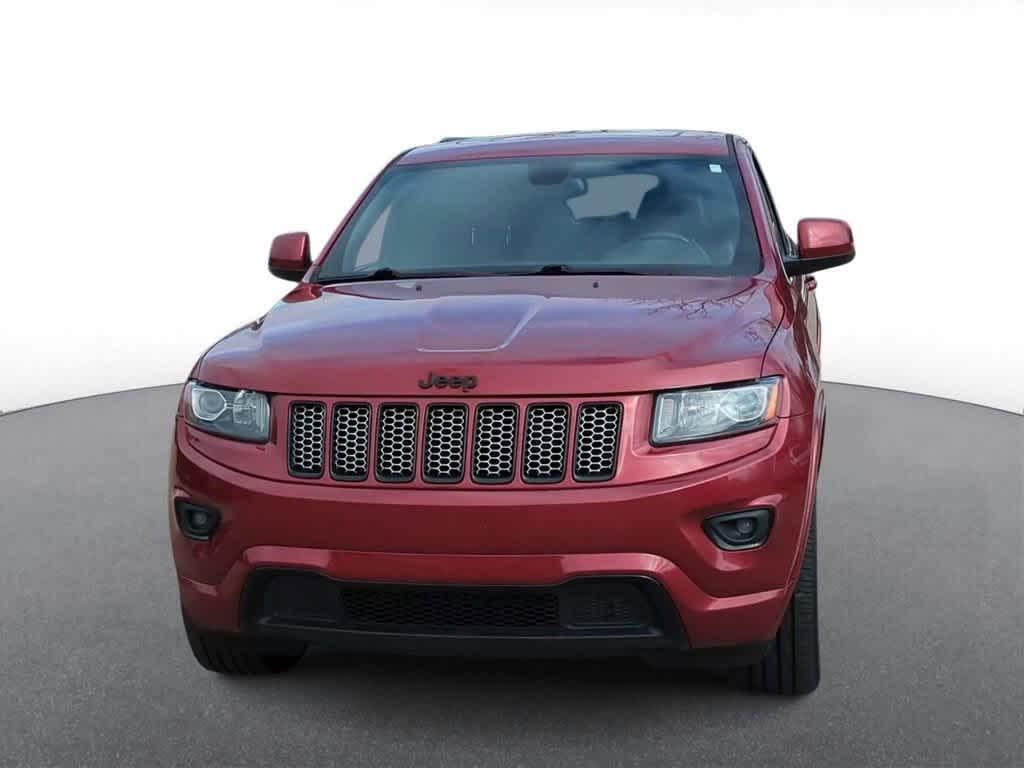 Thumbnail image of 2015 Jeep Grand Cherokee at Suburban Chrysler Dodge Jeep Ram of Troy