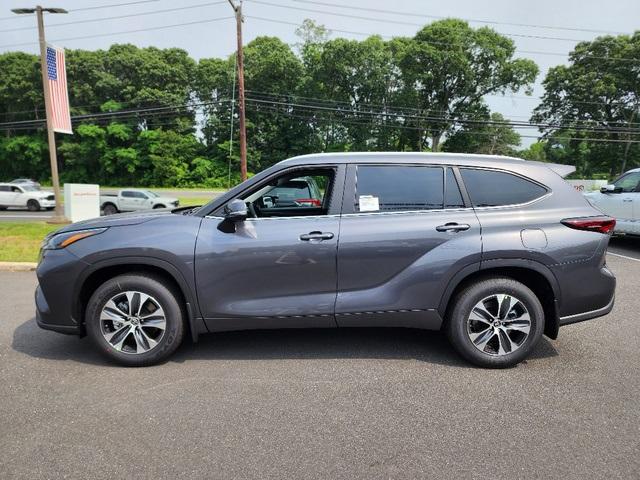Thumbnail image of 2025 Toyota Highlander at Galaxy Toyota
