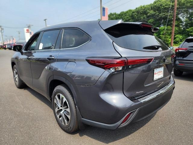 Thumbnail image of 2025 Toyota Highlander at Galaxy Toyota