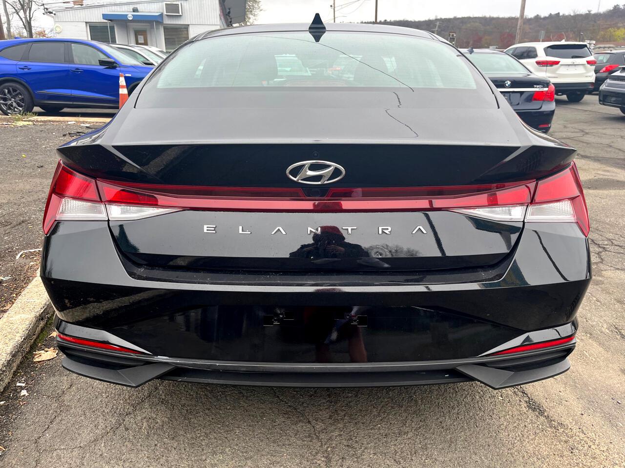Thumbnail image of 2022 Hyundai ELANTRA at Rockland Motors