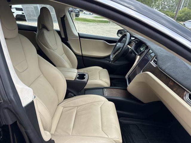 Thumbnail image of 2017 Tesla Model S at Imperial Motors of Lake Bluff