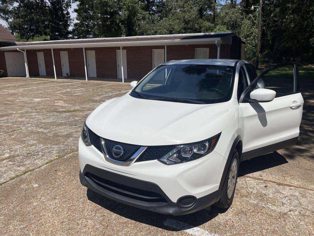Thumbnail image of 2019 Nissan Rogue Sport at Southside Auto Sales