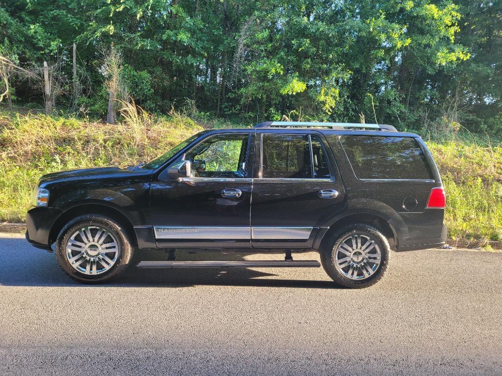 Thumbnail image of 2008 Lincoln Navigator at SafePay AutoBrokers