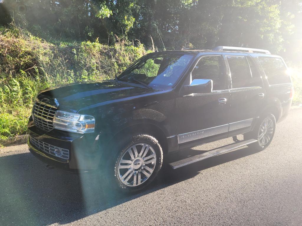 Thumbnail image of 2008 Lincoln Navigator at SafePay AutoBrokers