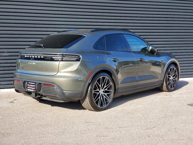 Thumbnail image of 2024 Porsche Macan at Bert Smith Porsche - NEW