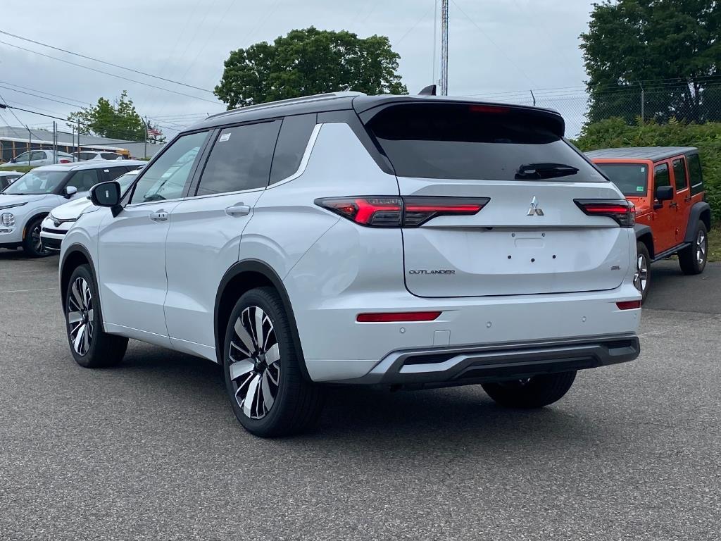 Thumbnail image of 2025 Mitsubishi Outlander at Shirlie Slack Mitsubishi