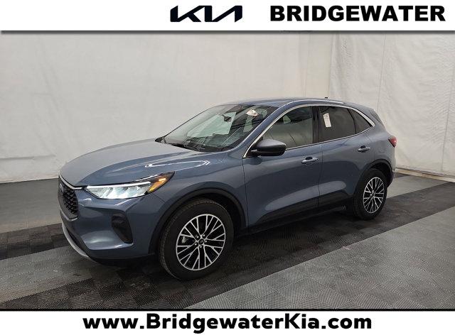 Thumbnail image of 2023 Ford Escape Hybrid at Bridgewater Kia