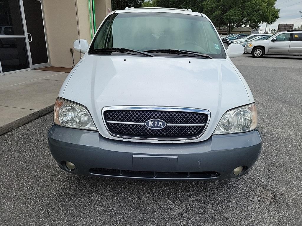 Thumbnail image of 2004 Kia Sedona at Honest Autos