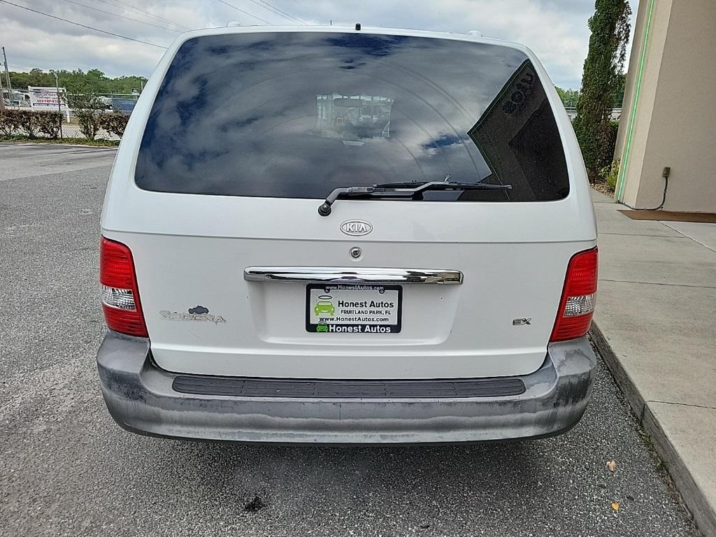 Thumbnail image of 2004 Kia Sedona at Honest Autos