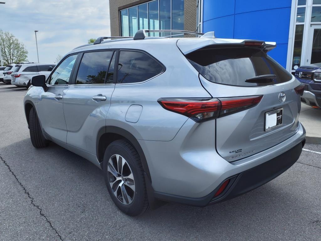 Thumbnail image of 2023 Toyota Highlander at Gallatin Honda