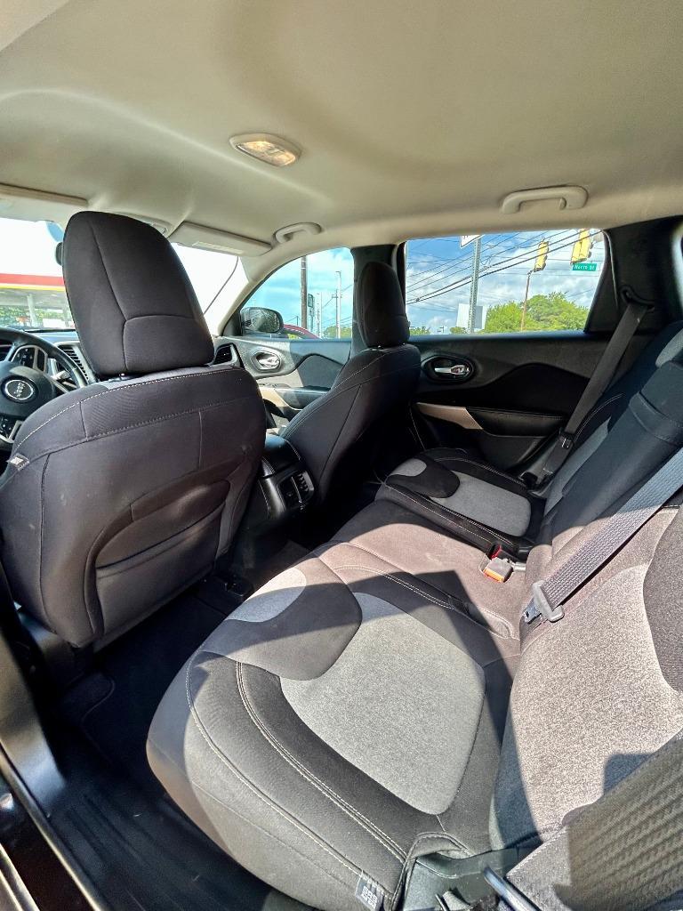 Thumbnail image of 2017 Jeep Cherokee at K & K Sales, LLC