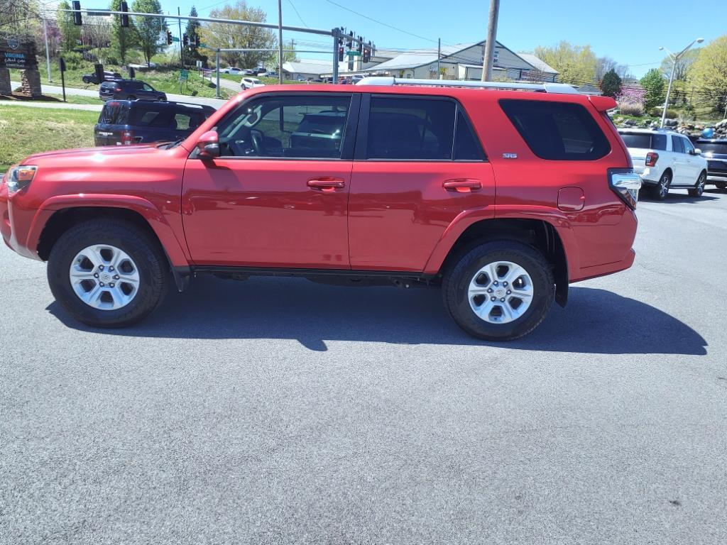 Thumbnail image of 2018 Toyota 4Runner at Empire Ford