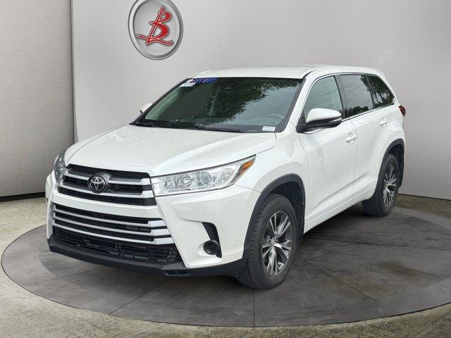 Thumbnail image of 2018 Toyota Highlander at Low Book Sales