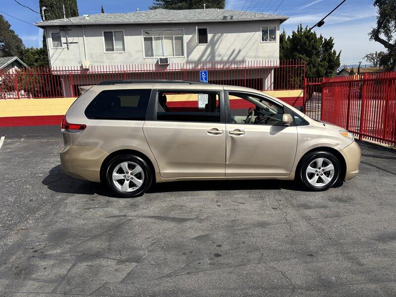 Thumbnail image of 2012 Toyota Sienna at Boktor Motors