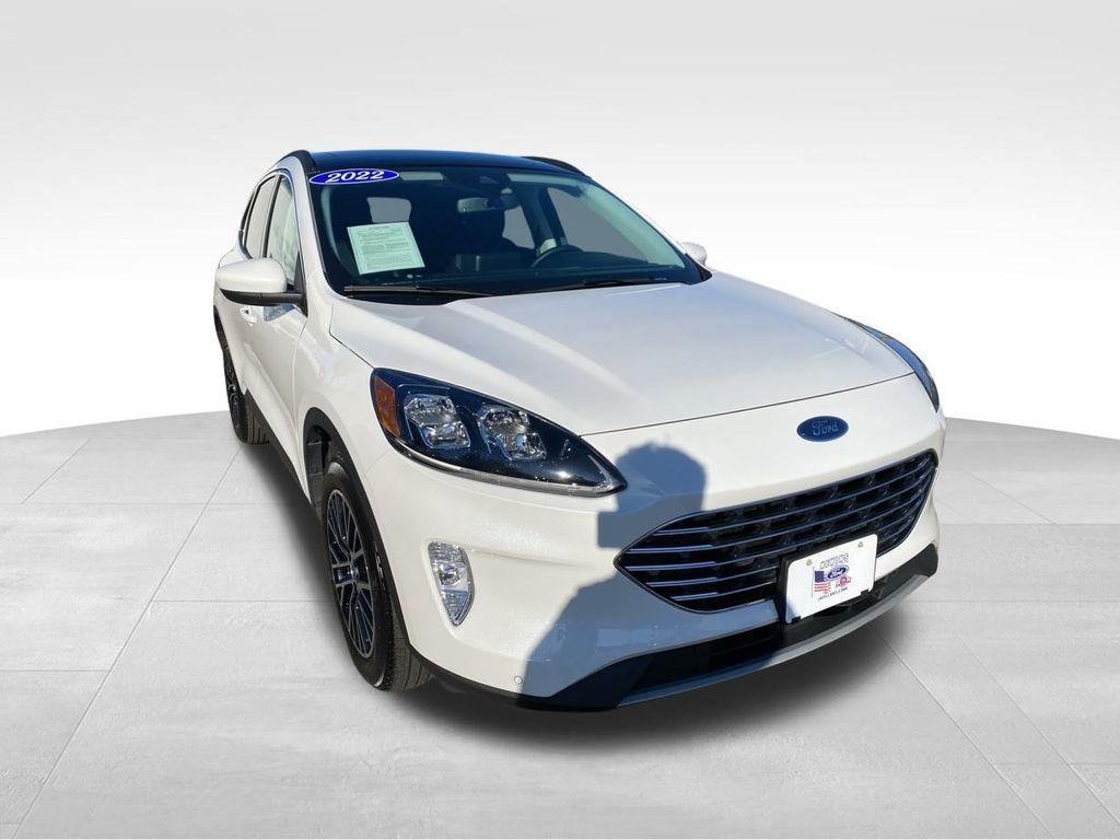 Thumbnail image of 2022 Ford Escape Plug-In Hybrid at Newins Bay Shore Ford
