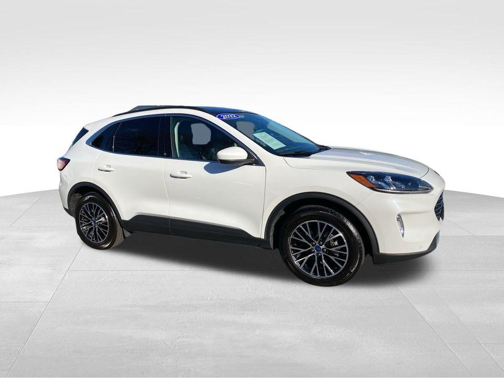 Thumbnail image of 2022 Ford Escape Plug-In Hybrid at Newins Bay Shore Ford
