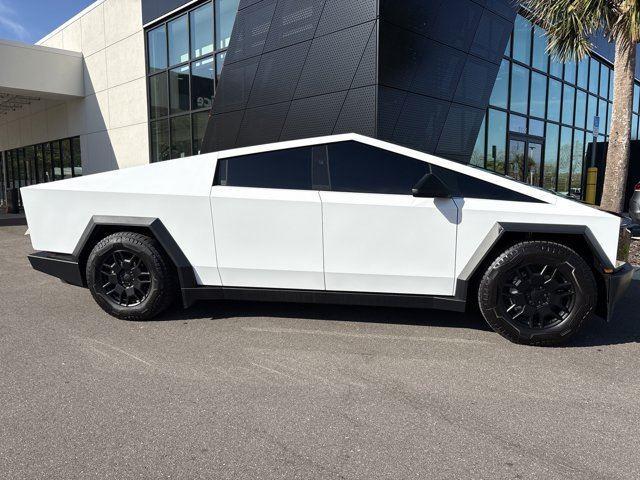 Thumbnail image of 2024 Tesla Cybertruck at Jacobs Mitsubishi - Wesley Chapel