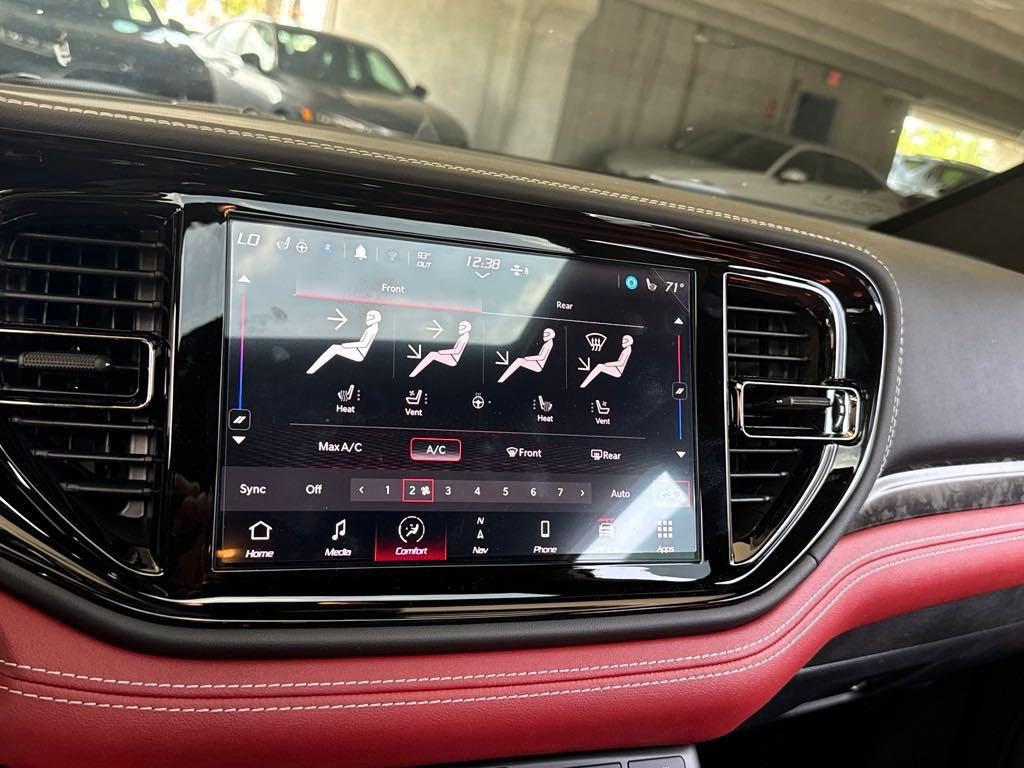 Thumbnail image of 2024 Dodge Durango at Aventura Chrysler Jeep Dodge Ram