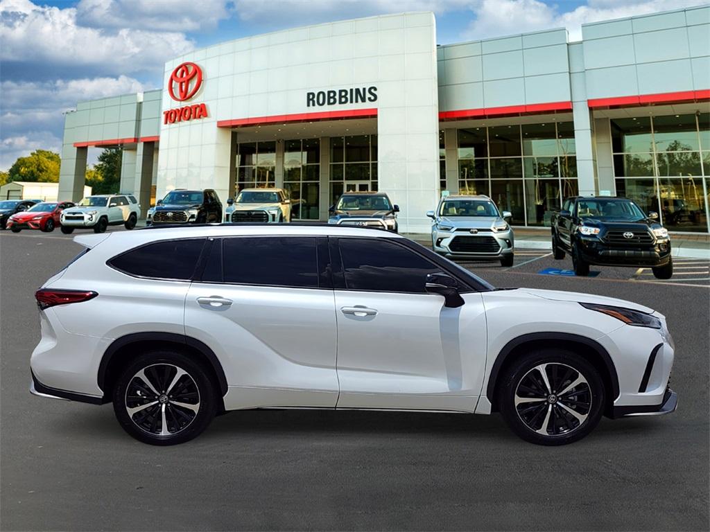 Thumbnail image of 2022 Toyota Highlander at Robbins Toyota