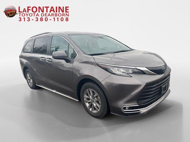 Thumbnail image of 2023 Toyota Sienna at LaFontaine Toyota Kia Genesis of Dearborn