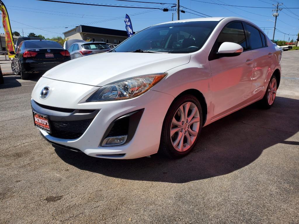Thumbnail image of 2010 Mazda Mazda3 at Jacintos Auto Sales II