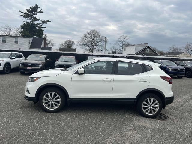 Thumbnail image of 2022 Nissan Rogue Sport at South Shore Nissan