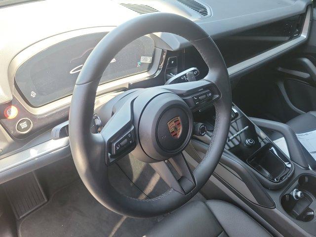 Thumbnail image of 2025 Porsche Cayenne at Bert Smith Porsche - NEW