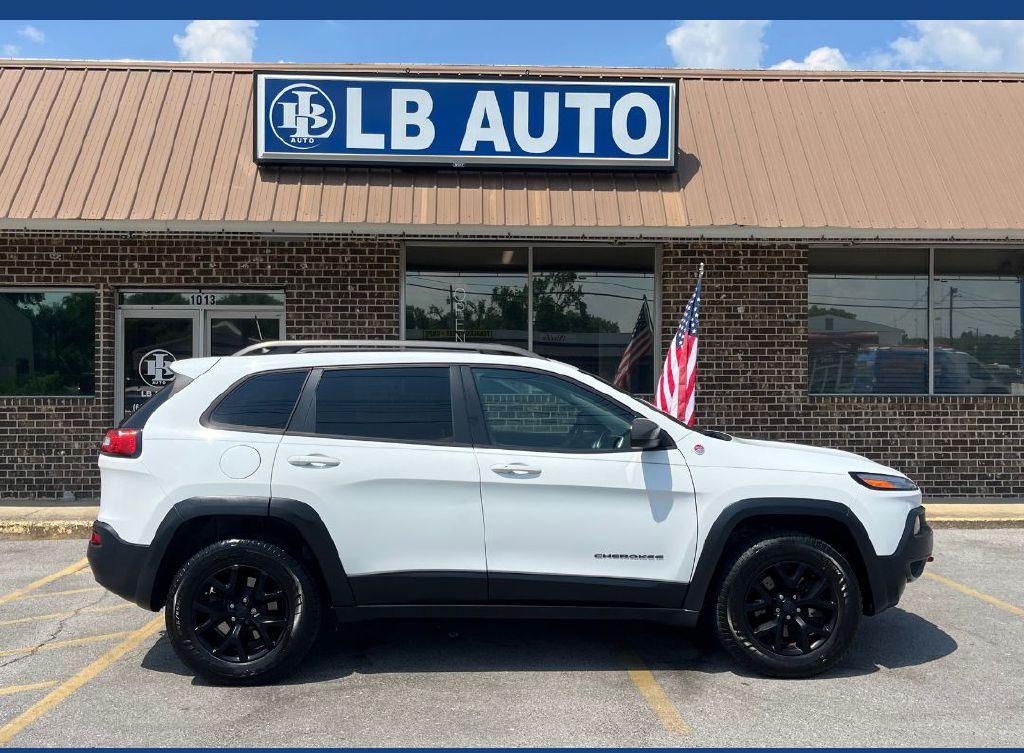 Thumbnail image of 2017 Jeep Cherokee at LB AUTO
