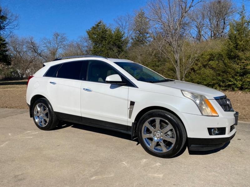 Thumbnail image of 2012 Cadillac SRX at Easy Finance Auto Sales