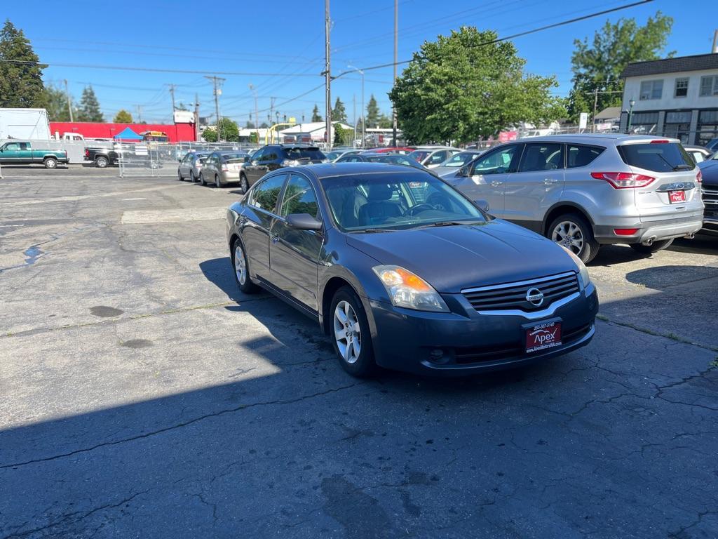 Thumbnail image of 2009 Nissan Altima at APEX MOTORS INC