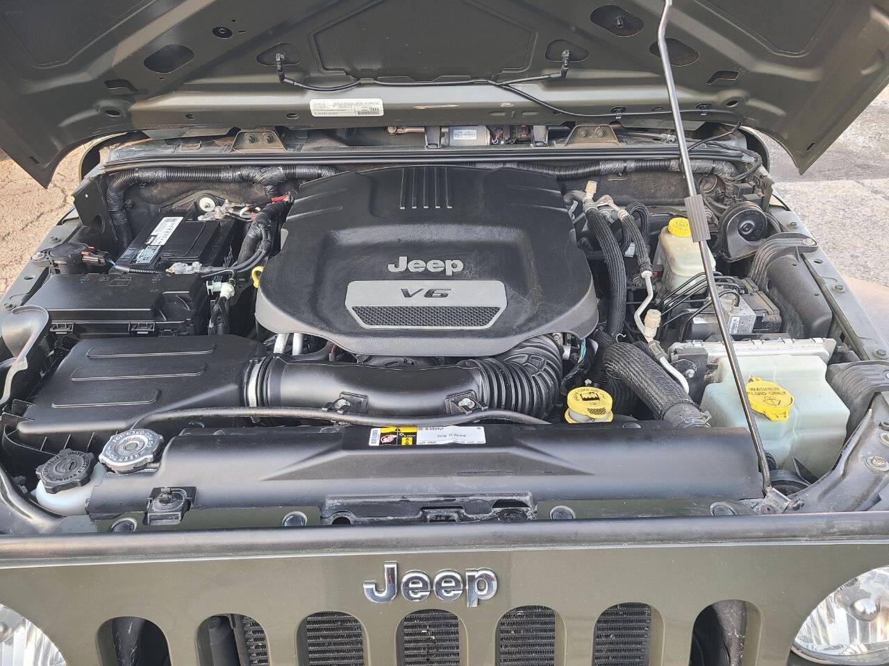 Thumbnail image of 2015 Jeep Wrangler Unlimited at Babo's Motors Inc.