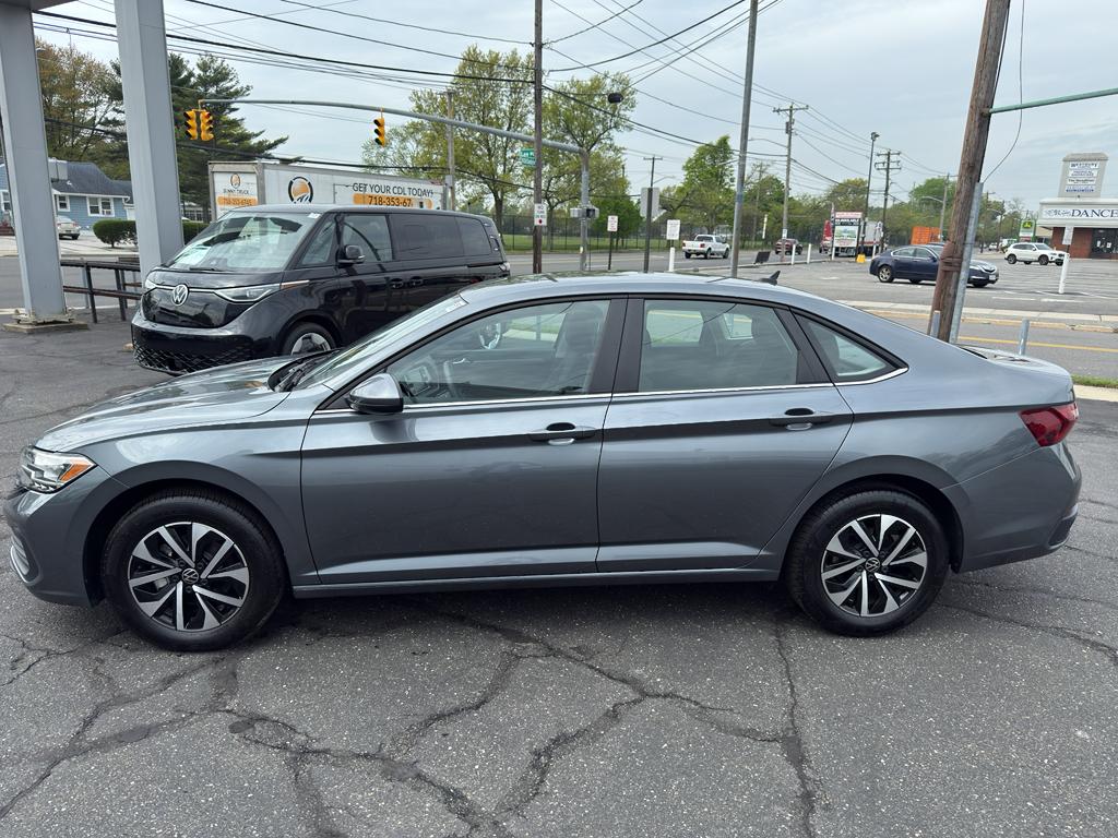 Thumbnail image of 2024 Volkswagen Jetta at Platinum Volkswagen