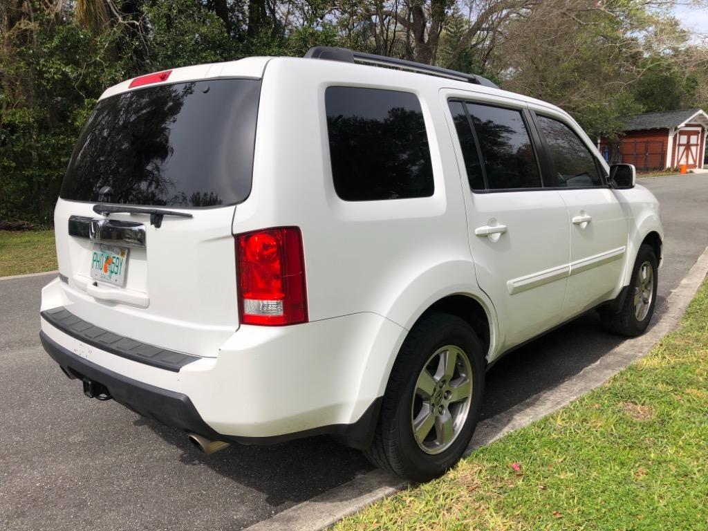 Thumbnail image of 2011 Honda Pilot at Fem Auto Traders, Corp