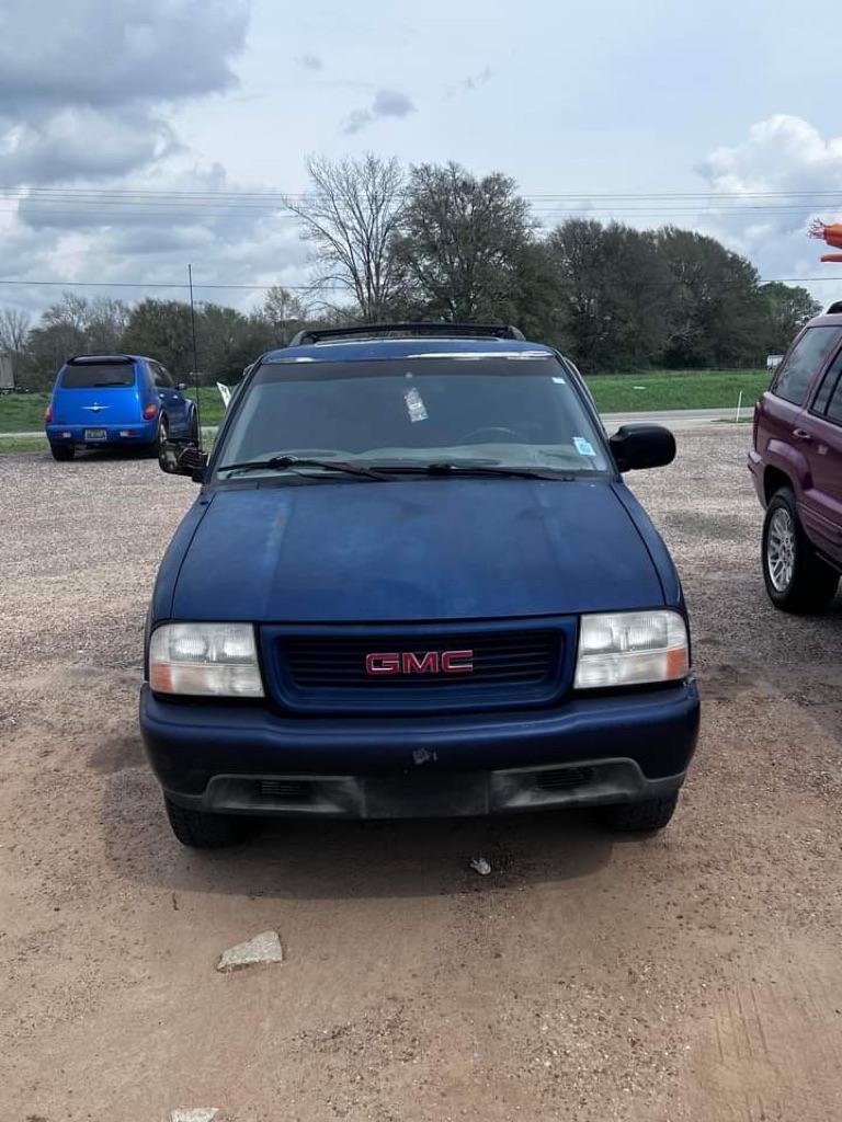 Thumbnail image of 2001 GMC Jimmy at Chads of Hartford, AL