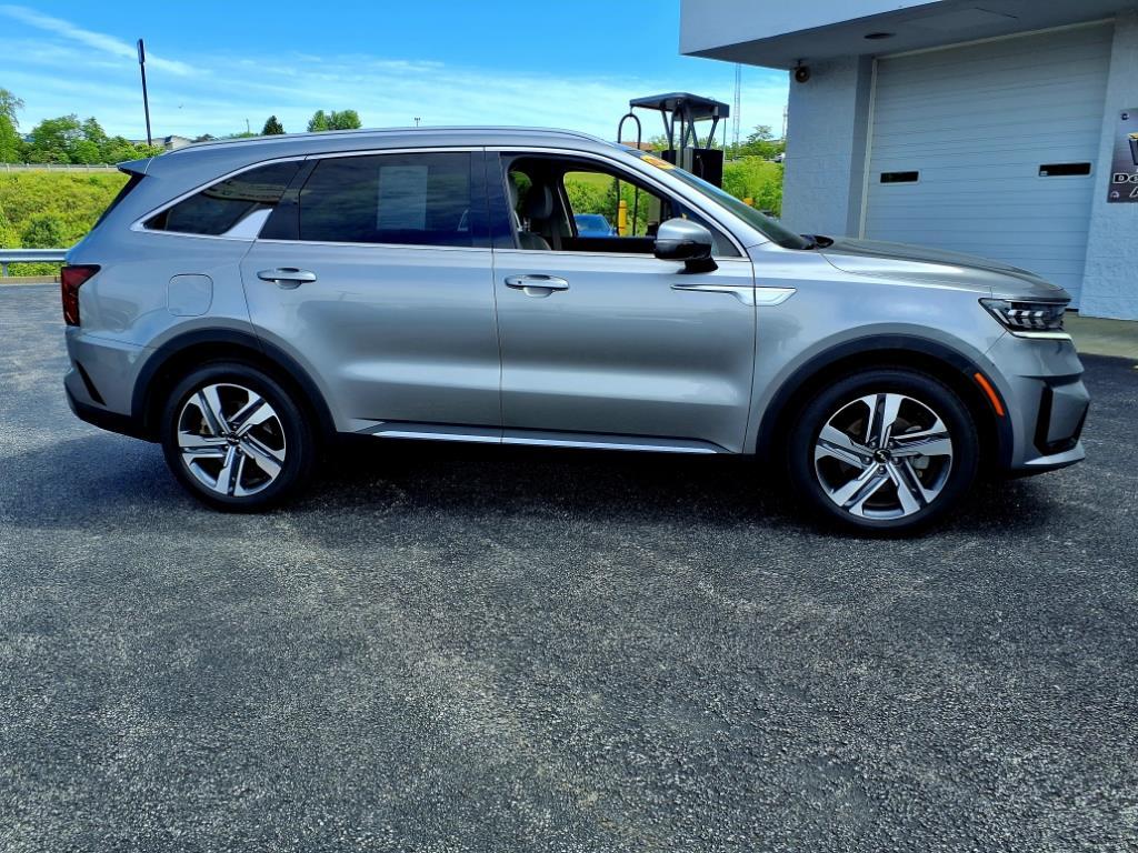 Thumbnail image of 2022 Kia Sorento Plug-In Hybrid at Thomas Auto Centers