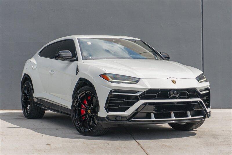 Thumbnail image of 2021 Lamborghini Urus at Exotic Car Factory
