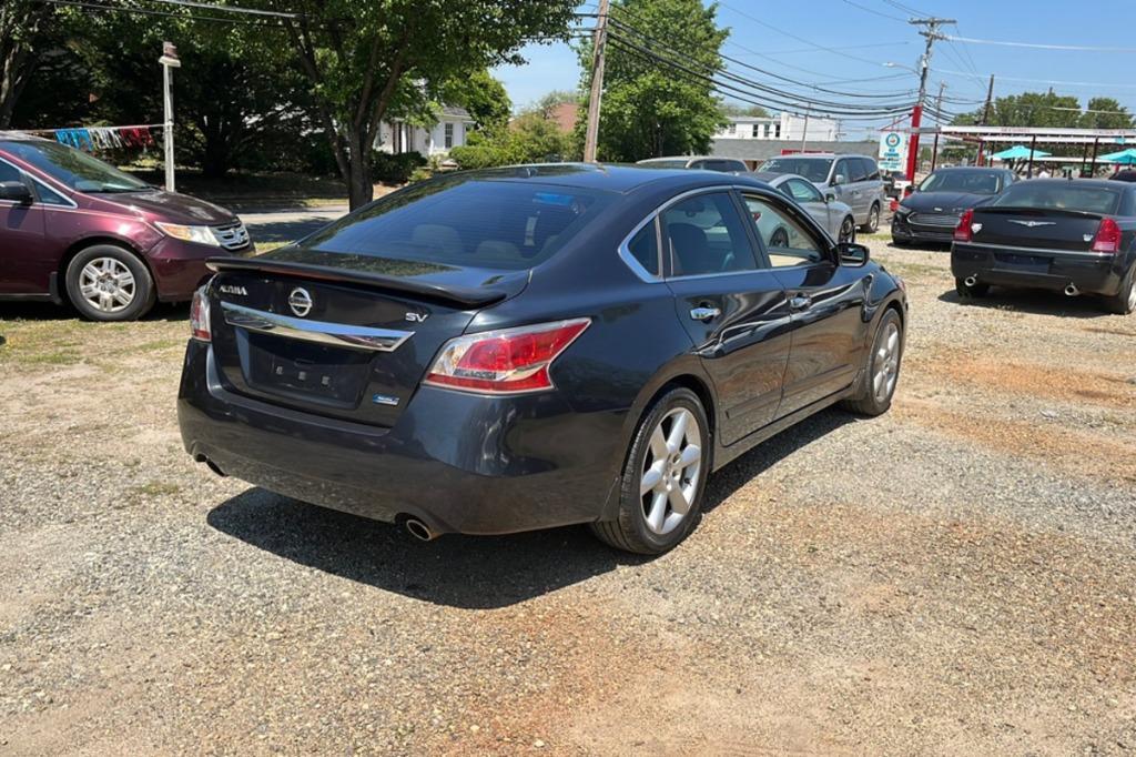 Thumbnail image of 2014 Nissan Altima at Thomas Family Auto LLC